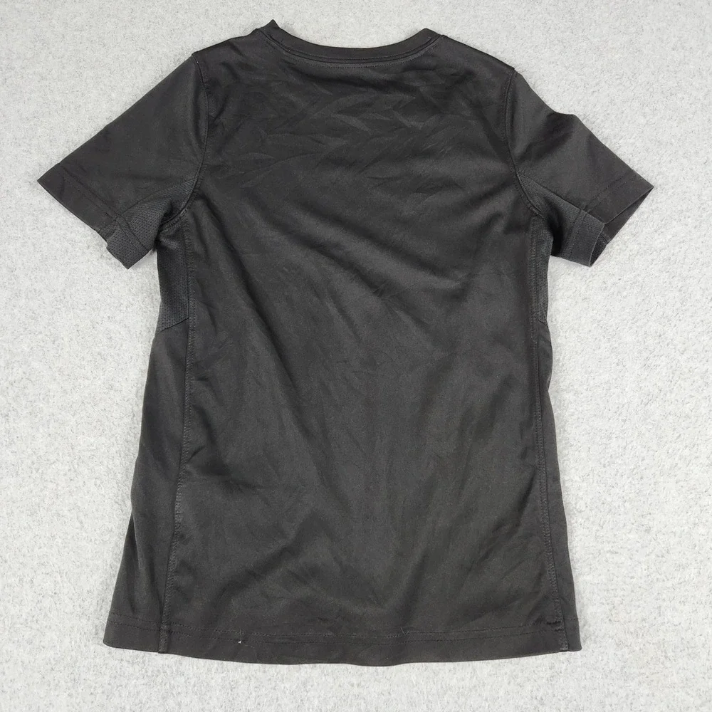 Nike T-Shirt Kids Boys Small Black Red Dri-FIT Athletic Cut Performance Lot of 2